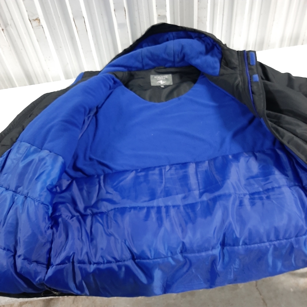 Man's winter jacket - Picture 6 of 8